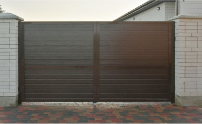Распашные ворота с калиткой